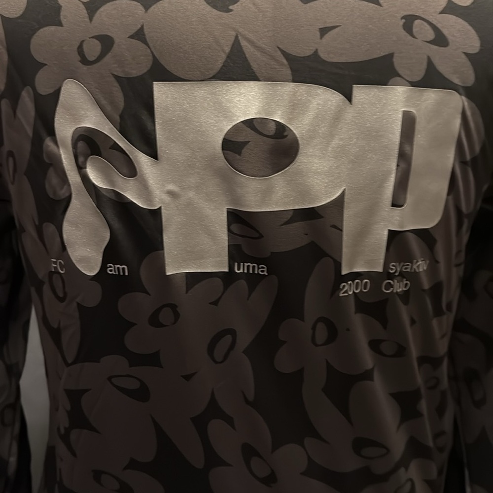 Puma Men's Black and Gray Floral Jersey - Picture 7 of 8